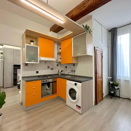 Mondo House *